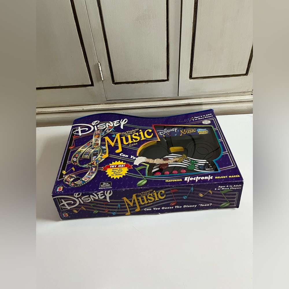New Disney: The Wonderful World of Music Game Trivia cards, musical interactive